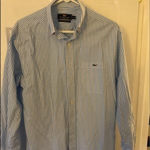 Vineyard Vines shirt. Medium